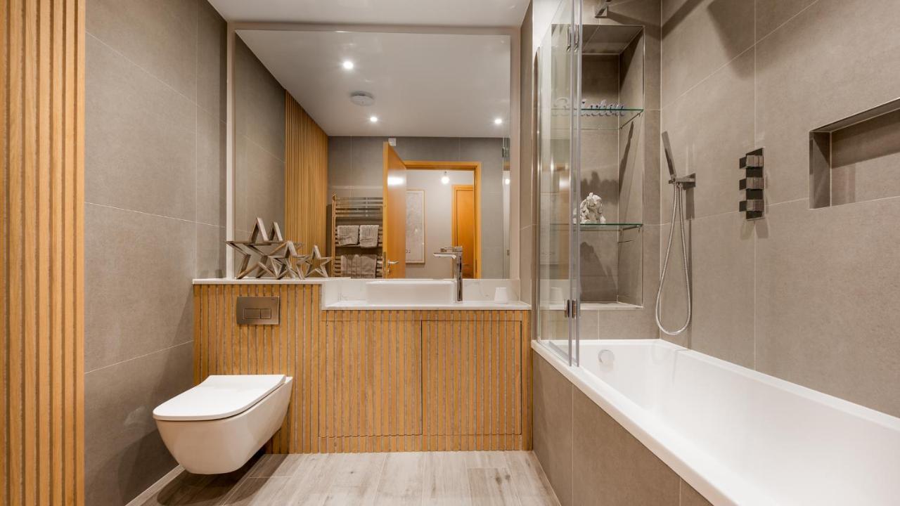 London'S Modern Nuance Apartment - Battersea Zewnętrze zdjęcie