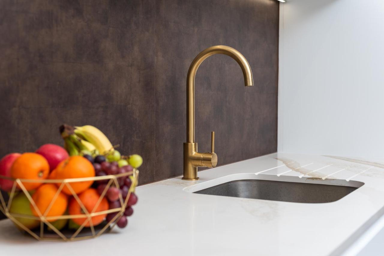 London'S Modern Nuance Apartment - Battersea Zewnętrze zdjęcie